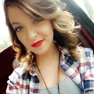 Meet your Posher, Gina